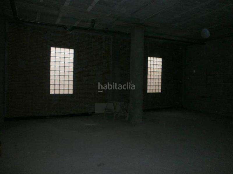 Foto 02f2b439-ccf2-40f7-b1c8-2cdd5aaa98d9. Rent business premise in Parque San Francisco - Uría Oviedo