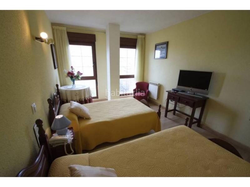 Foto b2d0d3b8-db1f-459f-a64e-a83c87f9fe2a. Local comercial hotel en venta en riosa en La Florida Oviedo