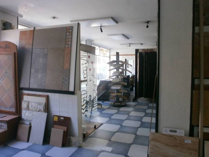 Foto 7b260bf1-f232-4498-973e-ddc0e8426a6f. Local comercial a Aller
