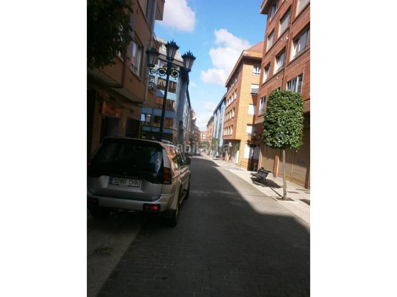Foto 8dd3a5ff-b5aa-42b7-9563-5f3a9bbb1dd0. Alquiler local comercial  en alquiler calle alvarez lorenzana en Oviedo