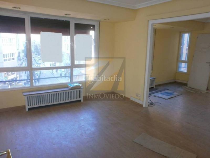 Foto aa1f8852-79cf-4672-8521-b5c279311642. Alquiler oficina  en alquiler zona centro zona uria en Oviedo