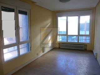 Location Bureau à Salesas - Foncalada - Campoamor. Oficina en alquiler zona centro  zona uria