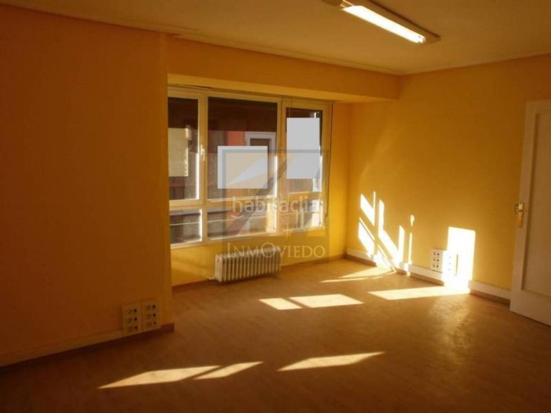 Foto dab809f2-5762-4fd5-adfd-86953826eab6. Location bureau avec chauffage dans Salesas - Foncalada - Campoamor Oviedo