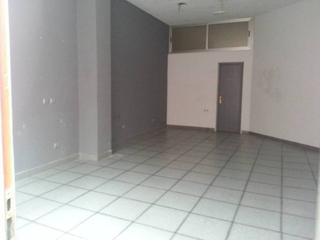 Lloguer Local Comercial a El Cristo. Local comercial en alquiler zona cristo bajo  calatrava