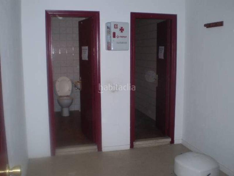 Foto 534934dc-fb38-4dab-a8a2-b6cfb90be4d6. Location local commercial dans Milán - Pumarín Oviedo