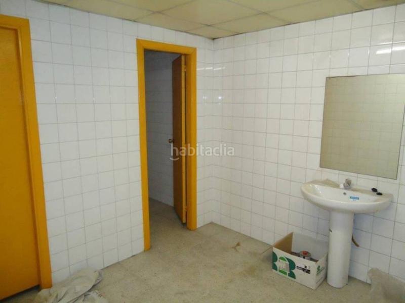 Foto b4c3e7d1-563d-4c48-81bf-a61625f8cfa6. Rent business premise in Milán - Pumarín Oviedo