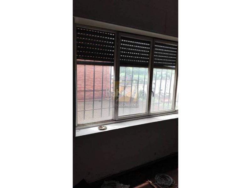 Foto 1387261f-e1c3-45ac-80c3-81ec7005b788. Alquiler local comercial  en alquiler zona san lazaro en Oviedo