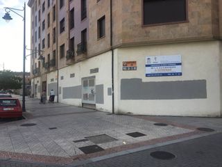 Rent Business premise in Lugones. Local comercial en alquiler en lugones  frente alimerka