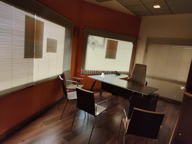 Foto bf2f2440-db0f-4b2e-9521-fda362f378e7. Lloguer local comercial a Milán - Pumarín Oviedo