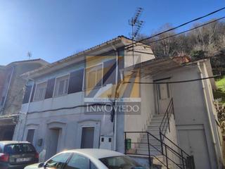 Appartement  La barraca. Se vende primer piso de casa reformada en ciao langreo