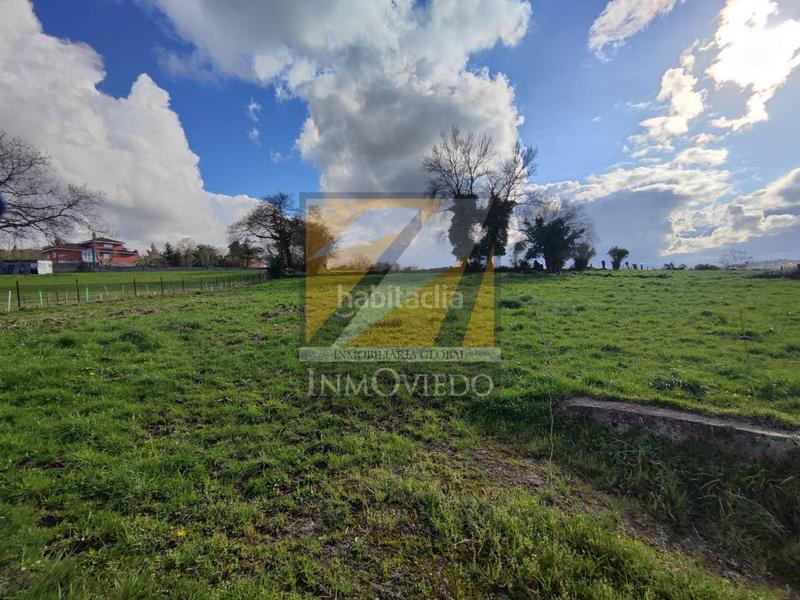 Foto a555806f-cdf5-4983-bbf1-9c0c54d46e07. Wohngrundstück in Parroquias Sur - La Manjoya Oviedo