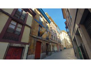 Edifici a Santo Domingo - El Campillín. Se vende edificio para rehabilitar en el antiguo