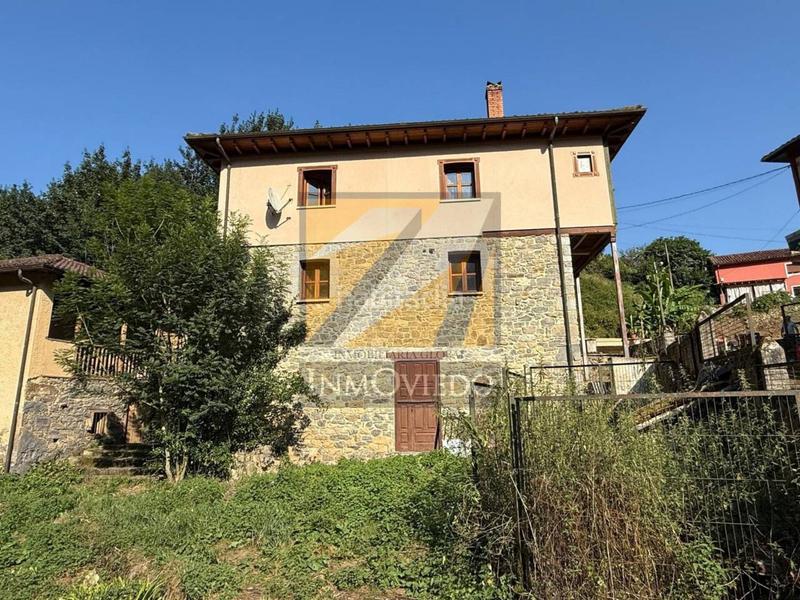 Foto 0bd3cb3d-fd38-412f-b3b3-e2d9e8e6eb8c. Casa se vende preciosa casa en vegarrionda, infiesto en Piloña