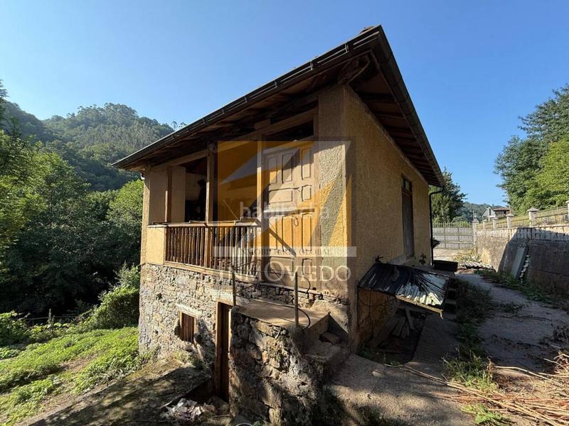 Foto d8a14d87-442f-4b8f-8a8e-aba9a0a9911f. Casa se vende preciosa casa en vegarrionda, infiesto en Piloña