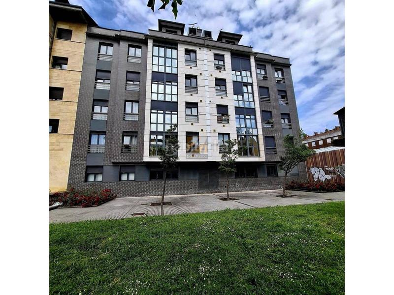 Foto 0f901fcb-fde2-48a0-819e-5521b23628ec. Piso venta piso centro en Pumarín Gijón