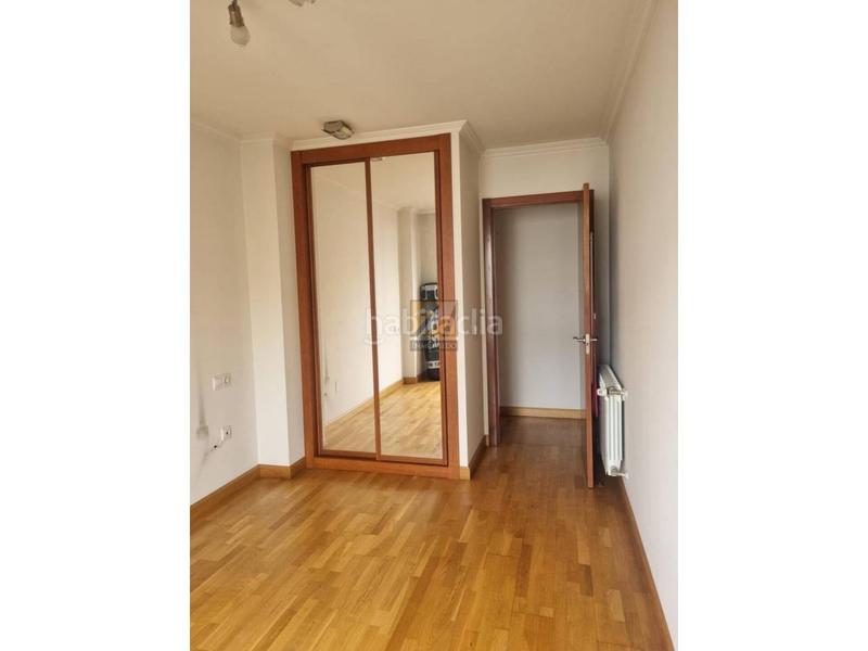 Foto 3bda2e0d-0e27-4cd4-8144-62f58ba03f0b. Piso venta piso centro en Pumarín Gijón