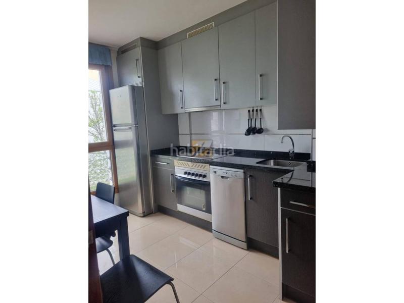 Foto 6b8f6177-b603-43c9-bc1a-e6f772aa0e08. Piso venta piso centro en Pumarín Gijón