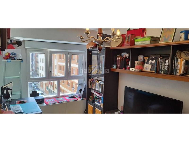 Foto cc31d9ba-b0e1-461d-9711-a4fe5aed8491. Piso venta piso Centro en Centro Gijón