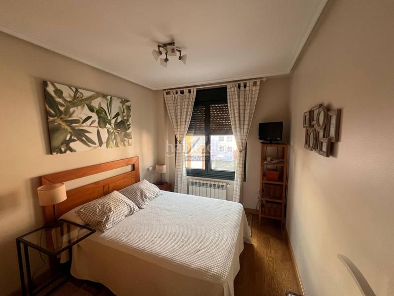 Foto d5bf685f-8f67-41c2-bd2b-20eaec4ce8ea. Alquiler piso alquiler piso centro en Salesas - Foncalada - Campoamor Oviedo
