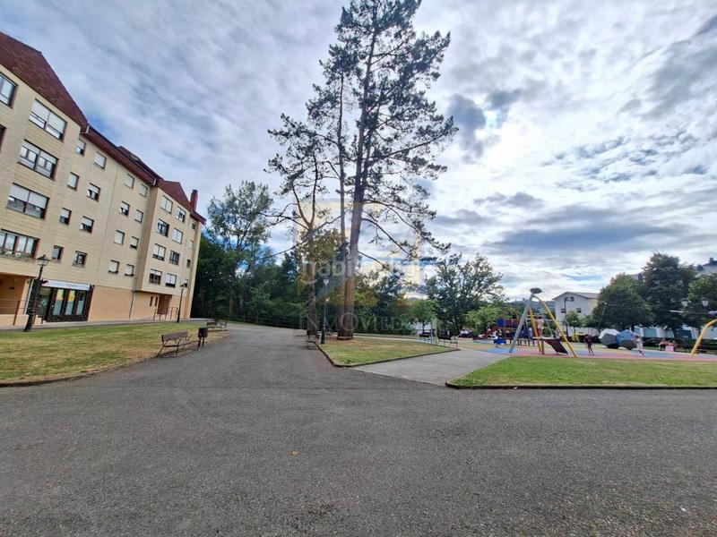 Foto f5f418dd-1a72-4a3c-9cf8-c3e921596105. Affitto locale commerciale in Parroquias Sur - La Manjoya Oviedo