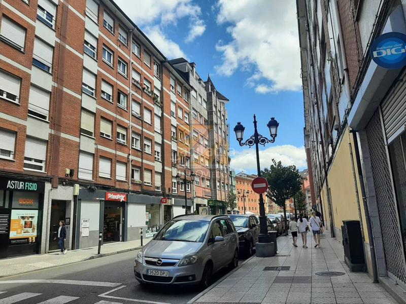 Foto f58ce609-2503-4a43-a765-5d409809b2e8. Appartamento in Milán - Pumarín Oviedo