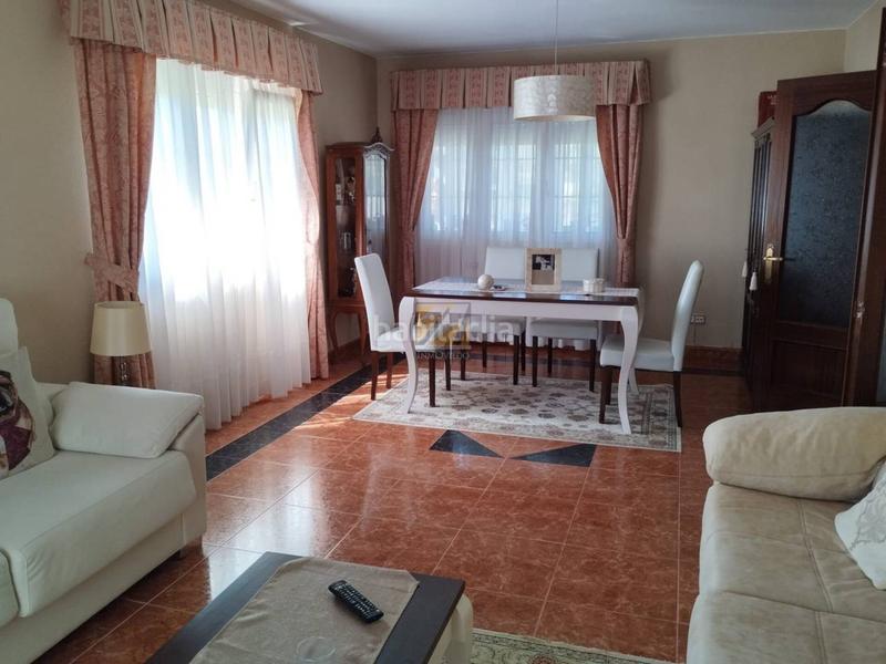 Foto 02e8643b-d7a8-4381-b4dd-11eafb9a7740. Chalet avec chauffage parking dans Selorio - Tornón Villaviciosa