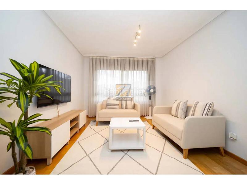 Foto 76e02033-d475-436e-a456-c898b45a6832. Pis amb calefacció a Vallobín Oviedo