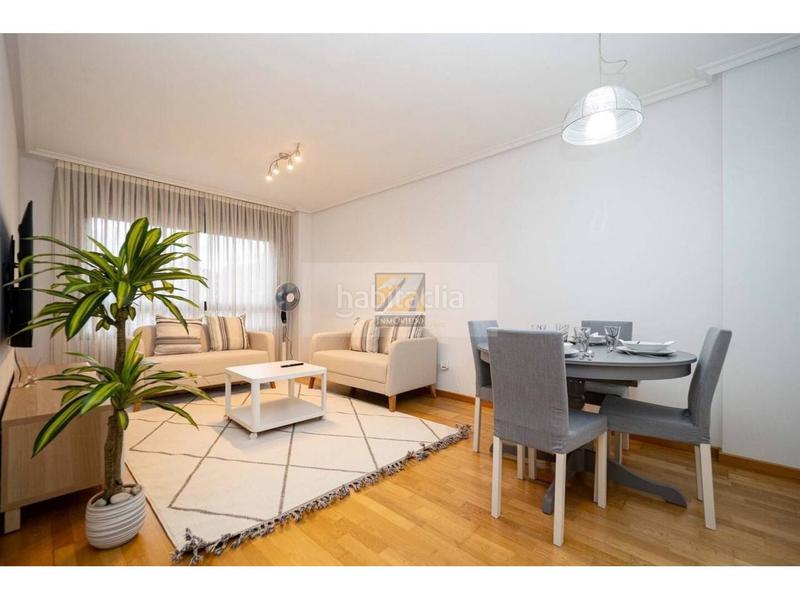 Foto d8aecf24-11d4-46ea-9a46-789c827842e3. Pis amb calefacció a Vallobín Oviedo