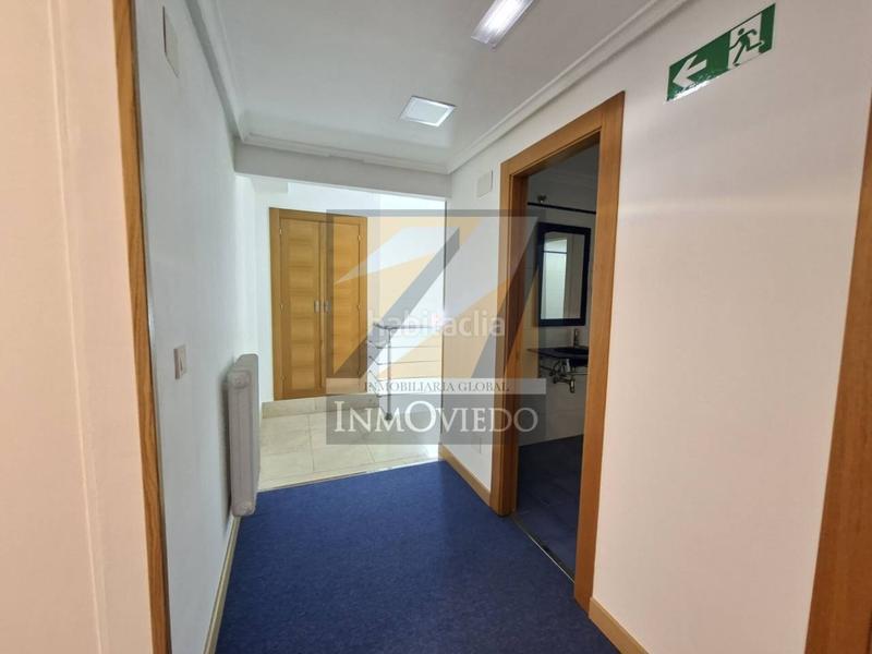 Foto 4c67f51f-96d8-40e0-98b9-0691aebb99be. Alquiler oficina se alquila amplia oficina en pleno centro totalmente reformada en Oviedo