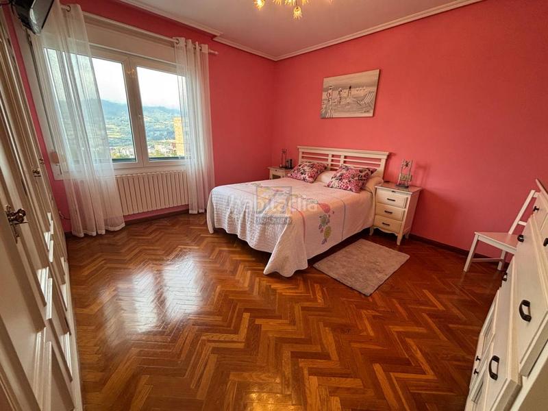 Foto 0e6c5426-2883-433e-ad50-cdecff5a4b8b. Reihenhaus mit heizung parking in Olivares Oviedo