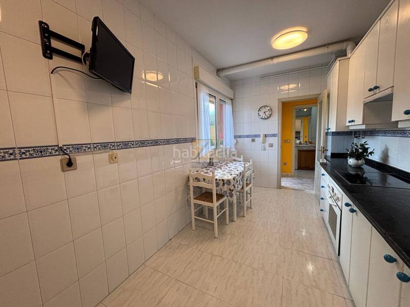 Foto 1d517c63-857b-4ec4-a357-ed73ccdb3d0a. Reihenhaus mit heizung parking in Olivares Oviedo