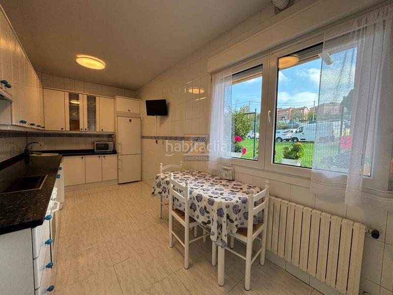 Foto 201ec698-4594-47b4-9d86-49add394e04c. Reihenhaus mit heizung parking in Olivares Oviedo