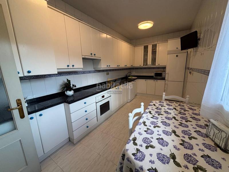 Foto 7049a79f-f8aa-462c-adf6-53b4db48f4cc. Reihenhaus mit heizung parking in Olivares Oviedo