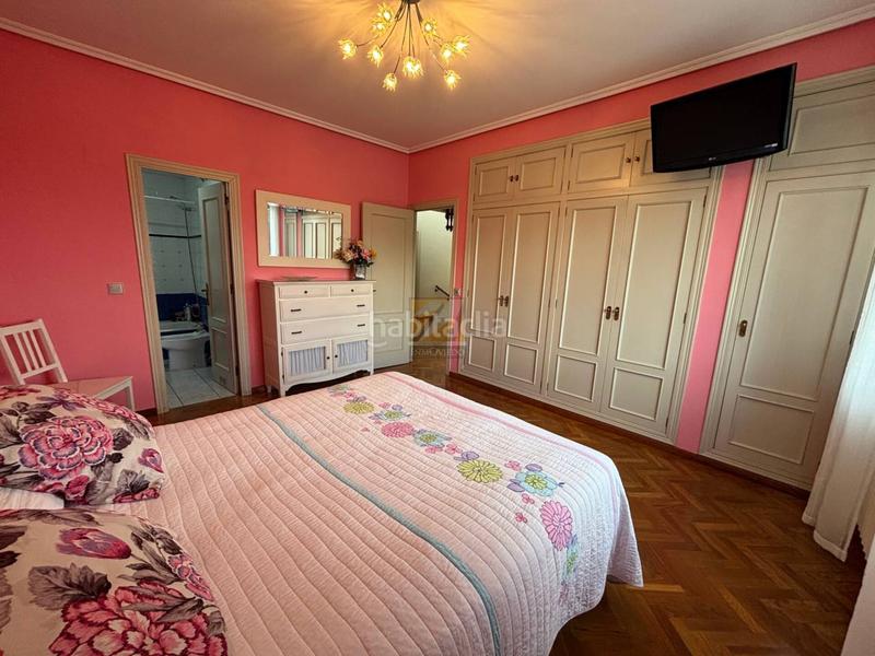 Foto 8f3edda7-bf91-4a54-97d9-5e8701d48cc5. Reihenhaus mit heizung parking in Olivares Oviedo