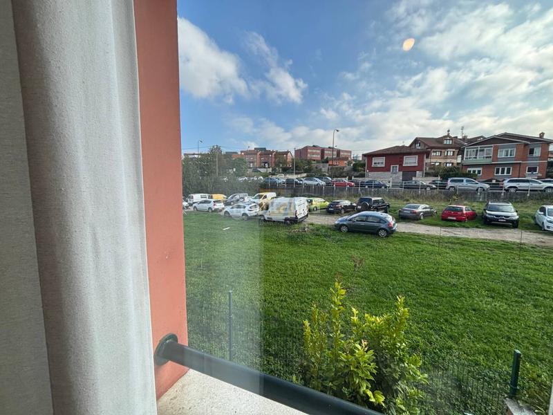 Foto a4d35f30-1851-4d17-a8eb-a6a984ddcea9. Reihenhaus mit heizung parking in Olivares Oviedo