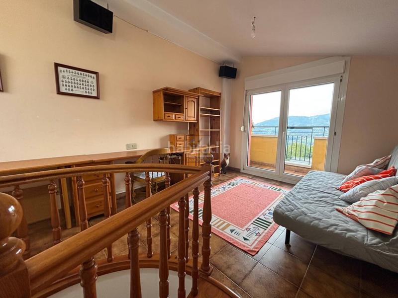 Foto aa50c141-5f64-4374-8eee-71cd211b7c66. Reihenhaus mit heizung parking in Olivares Oviedo