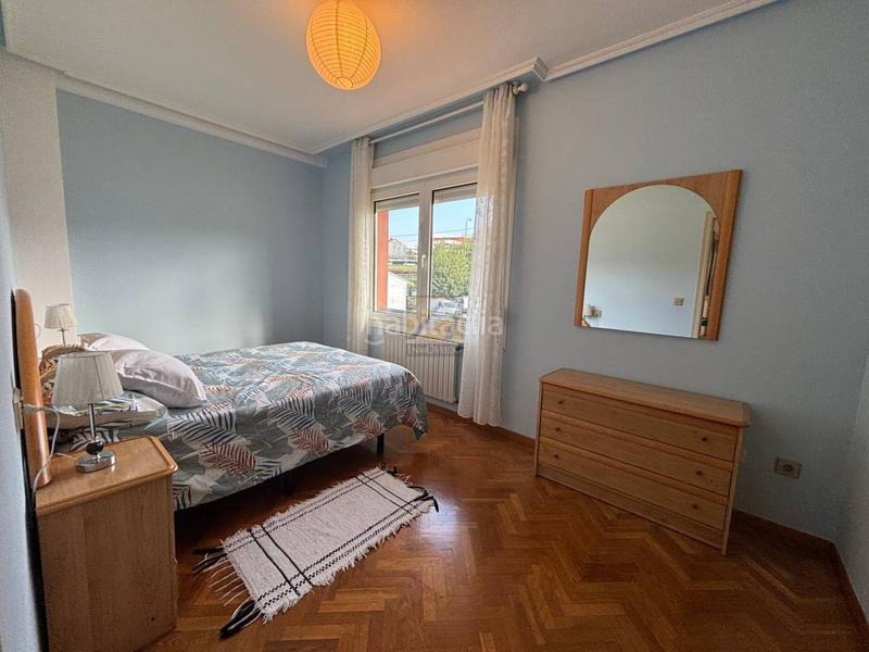 Foto ff7354a8-4ac2-4e1d-b9e6-1743b3d92bf6. Reihenhaus mit heizung parking in Olivares Oviedo