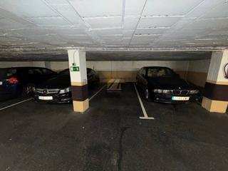 Parking voiture à CAVEDA