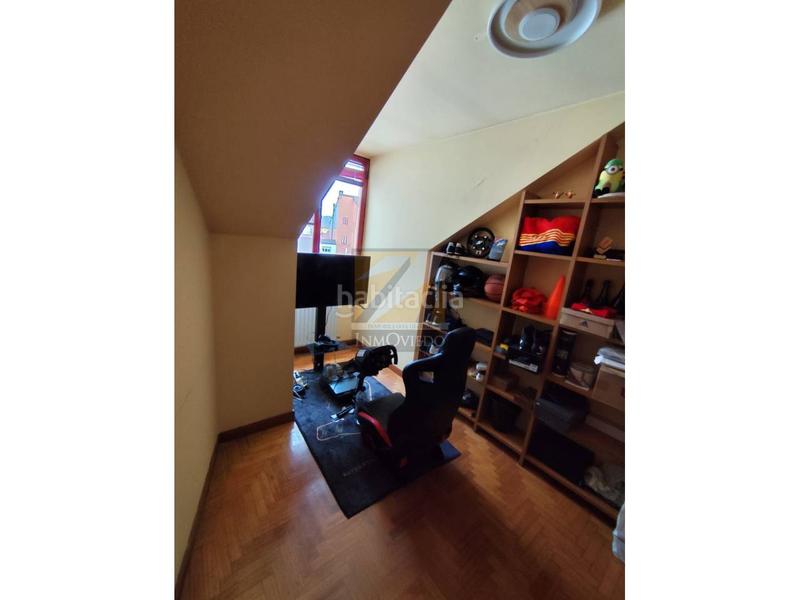 Foto 15a2c85a-778a-4819-a9a6-fb441420380b. Attico con riscaldamento parcheggio in Auditorio - Seminario - Parque de Invierno Oviedo