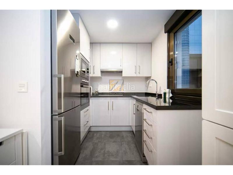 Foto 04ebafa2-a350-4810-8903-210340f382be. Pis amb calefacció a Salesas - Foncalada - Campoamor Oviedo