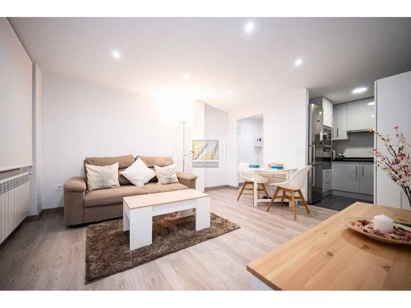 Foto 408ec0ac-1162-44d9-bfb4-6013f95c05bd. Pis amb calefacció a Salesas - Foncalada - Campoamor Oviedo