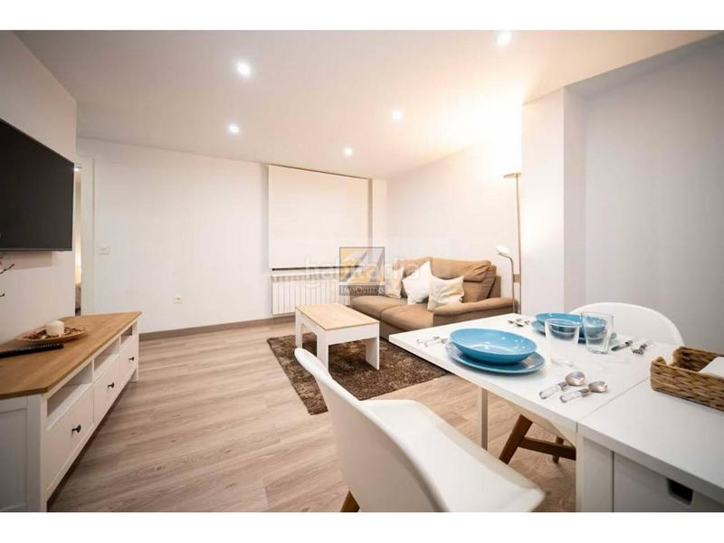 Foto e1eafcf9-d74d-4c44-90f9-69f8d54130af. Pis amb calefacció a Salesas - Foncalada - Campoamor Oviedo