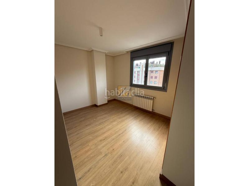 Foto 500e0743-c7c4-465f-b83b-911dd149ac70. Alquiler piso alquiler piso en Ciudad Naranco - Prados de La Fuente Oviedo