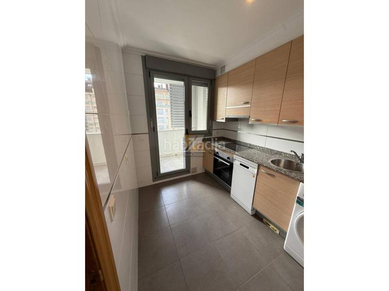 Foto cc17d40c-ea8b-409e-b25e-26afcf7ffb45. Rent flat with heating parking in Ciudad Naranco - Prados de La Fuente Oviedo