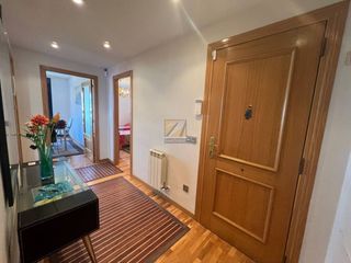 Appartement à Calle solidaridad 14. Amplio piso en venta en gijón con garaje y trastero.