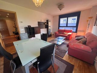 Flat in Calle solidaridad 14. Amplio piso en venta en gijón con garaje y trastero.