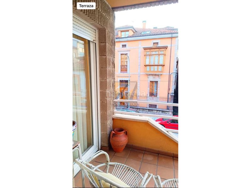 Foto 0f9beb99-f35e-4639-aa48-c90e786602eb. Pis amb calefacció aparcament a Parres