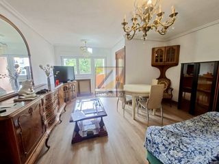 Pis a Carretera Estrecha