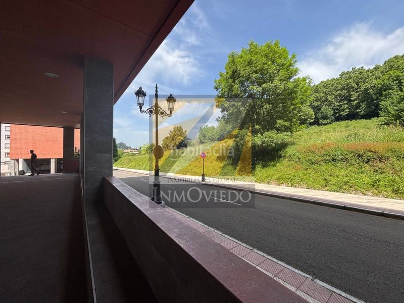 Foto 5cf6ef0d-2e68-4db7-8dbf-a8df9e14fb8f. Pis amb calefacció aparcament a La Florida Oviedo