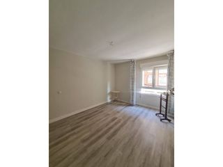 Appartamento  Calle miguel servet. Venta de piso de 3 habitaciones en gijón